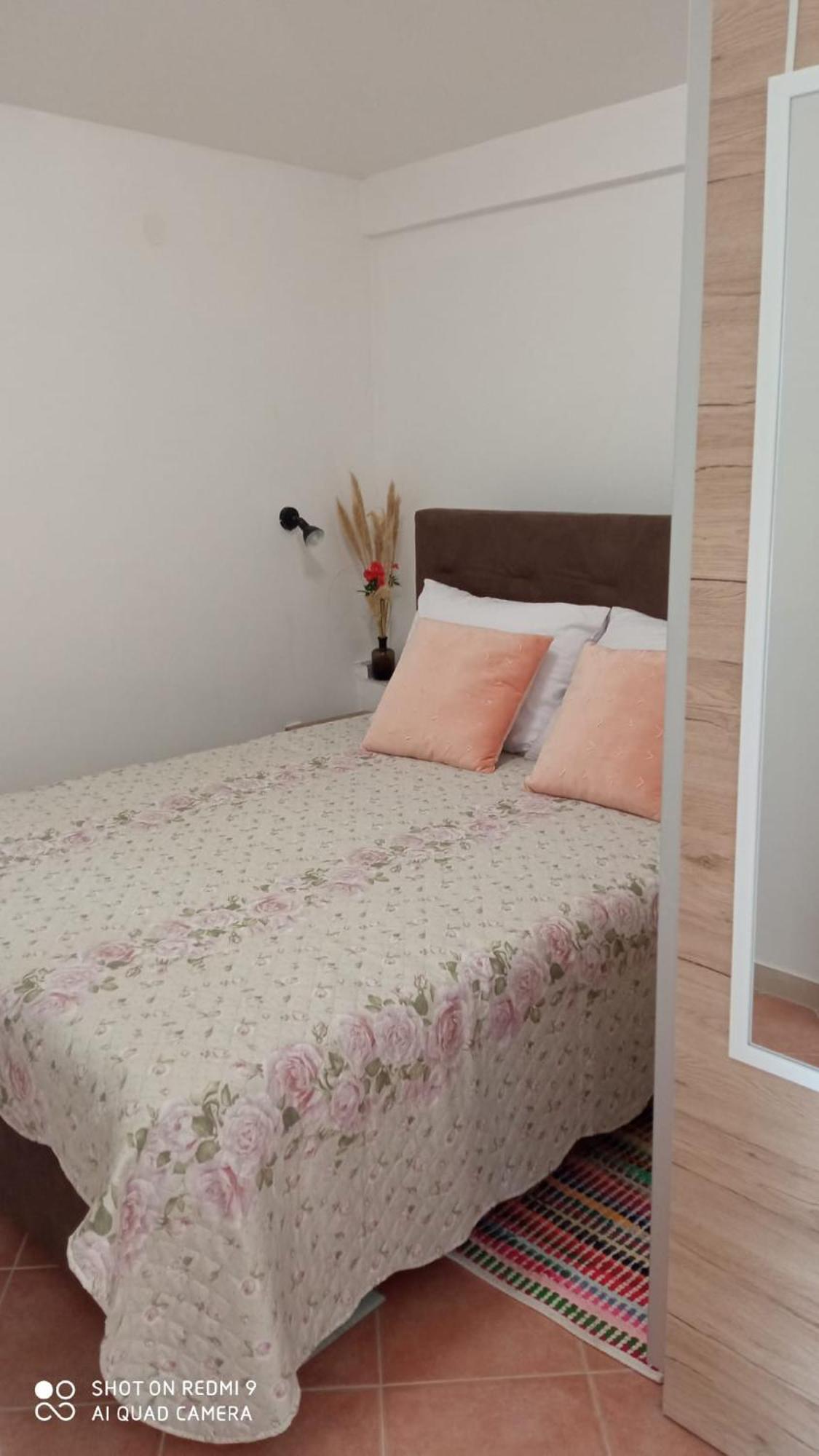 Apartmani Nikola Biograd Na Moru Exterior photo